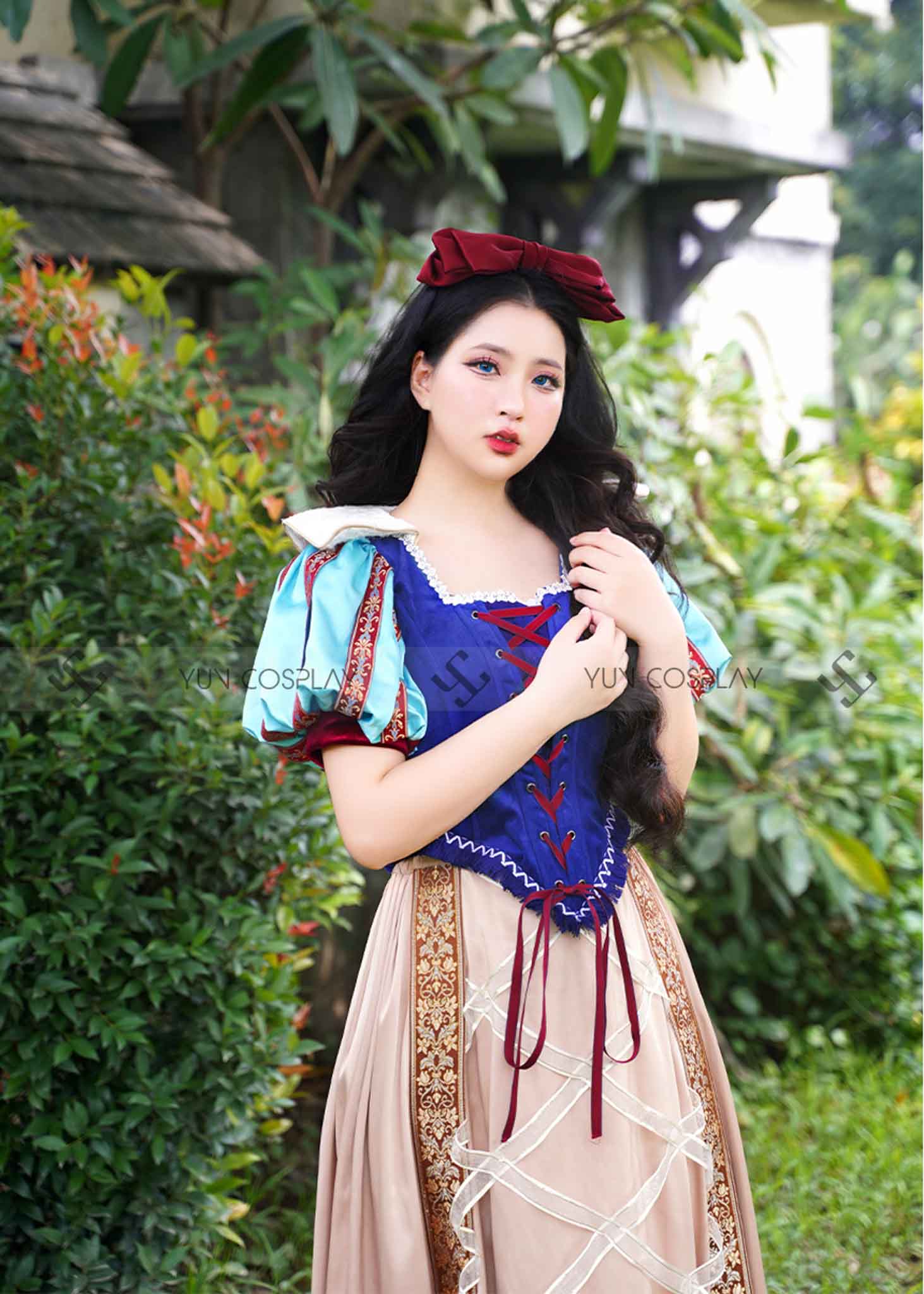 Những trang phục cosplay Công chúa cổ tích Disney được thuê nhiều nhất 10 Cong-chua-Bach-tuyet-Snow-White-yun-cosplay-3