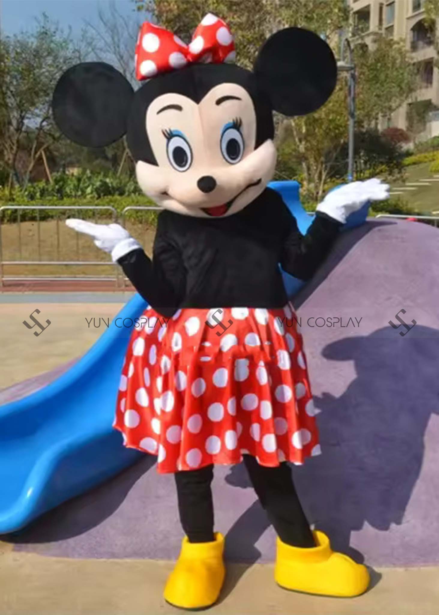 Mascot chuột mickey nữ