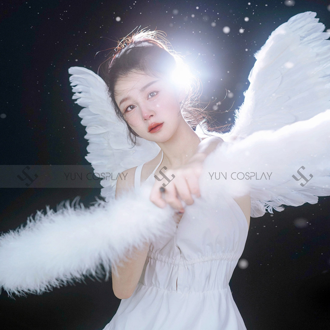Trang phục và phụ kiện Noel ấn tượng nhất 20 canh-thien-than-trang-3
