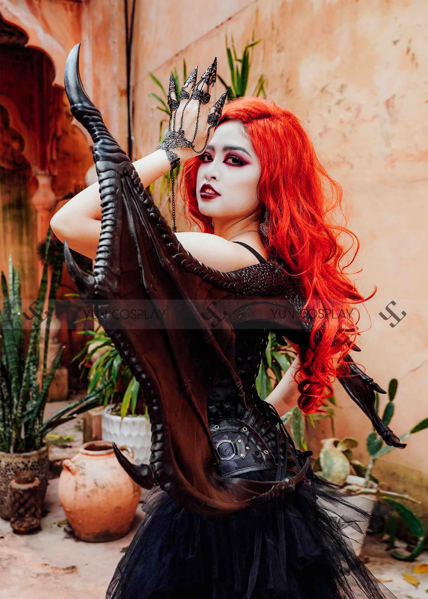 Địa chỉ bán phụ kiện hóa trang dịp lễ hội Halloween 25 cosplay-halloween-nu-quy-succubus-5