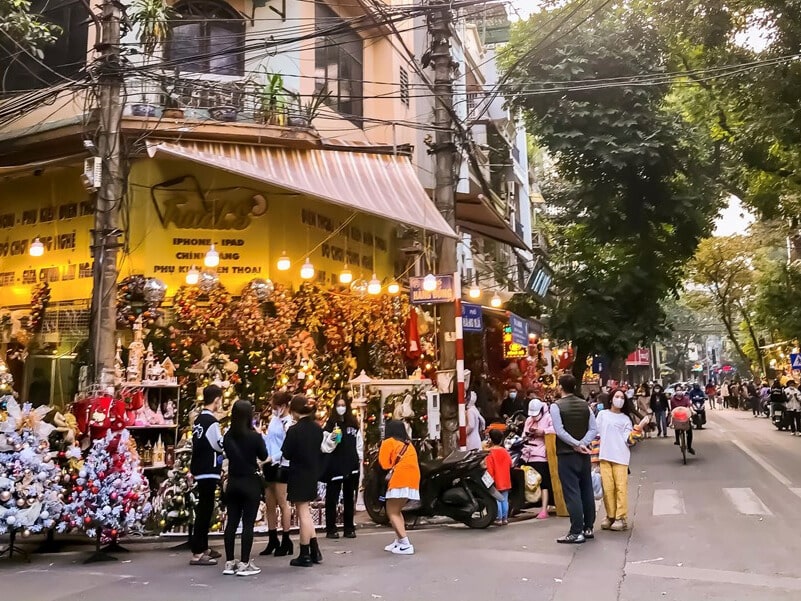Noel 2024 là thứ mấy? Đi chơi Noel ở đâu Hà Nội? 5 nhung-dia-diem-di-choi-o-ha-noi-nen-ghe-qua-yun-cosplay