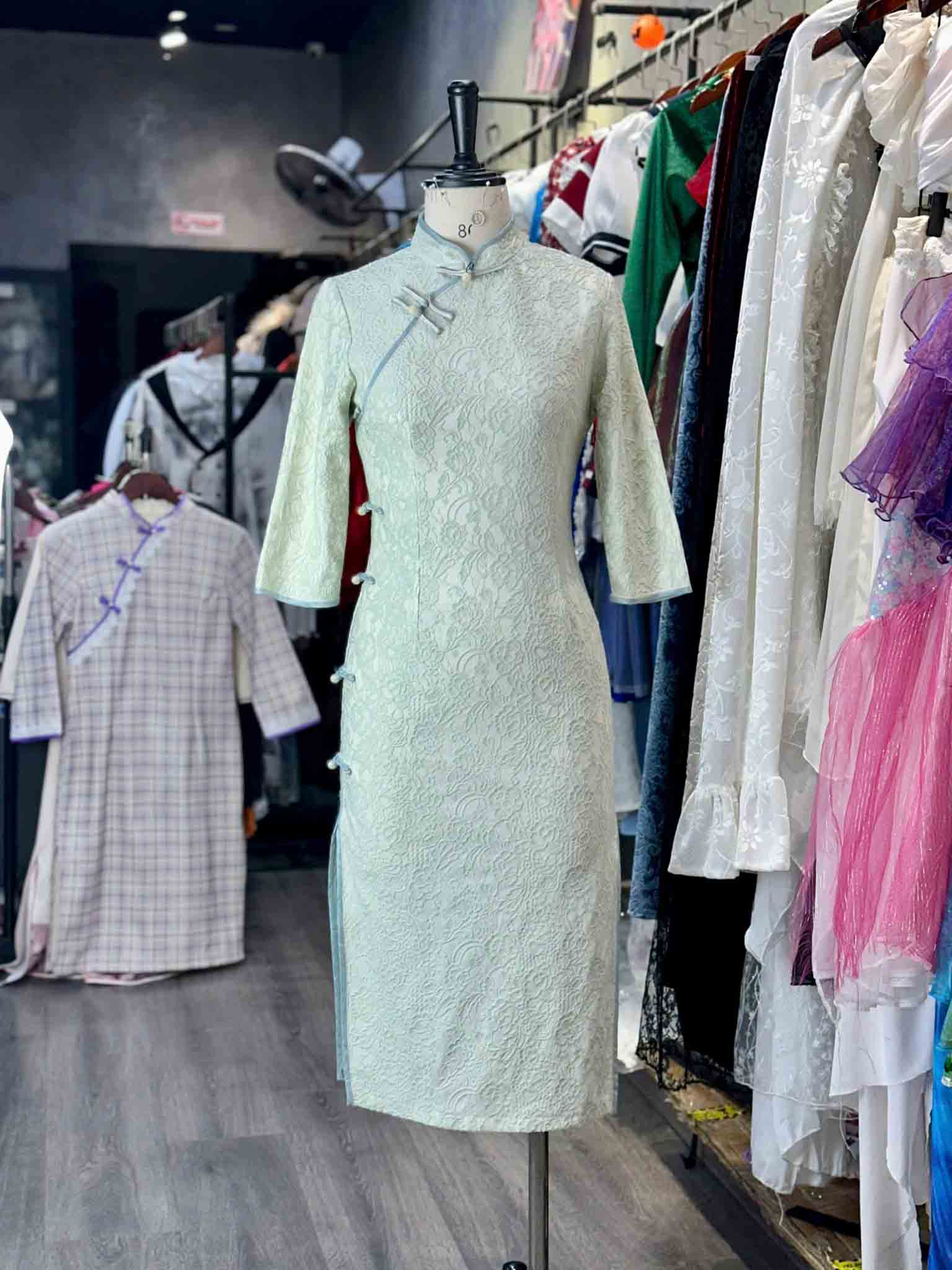 suon-xam-gam-theu-noi-mau-xanh-pastel-yun-cosplay