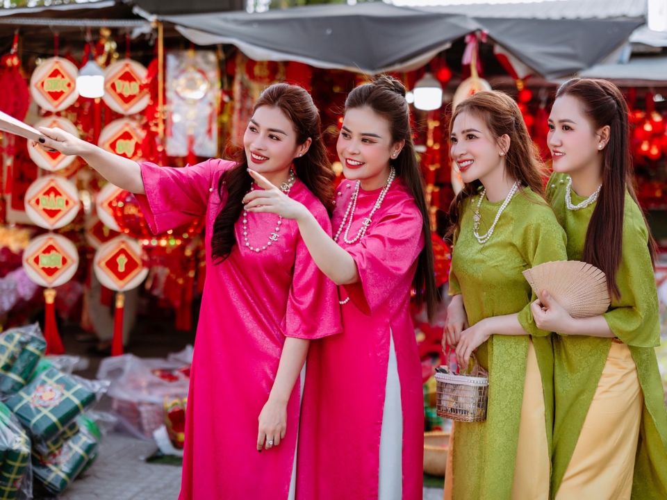 y-nghia-cua-ao-dai-trong-tet-truyen-thong-cua-viet-nam-yun-cosplay